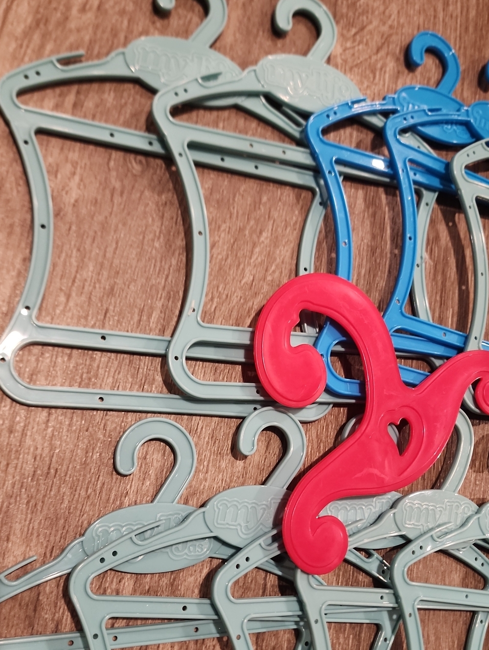 18in doll clothes hangers - Picture 3 of 3